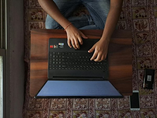 Stylische leo leggings für jeden anlass: komfort & trend